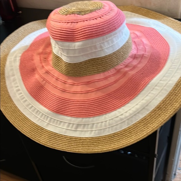 August Hats Pink and Gold Wide Brim Sun Hat - Picture 1 of 1
